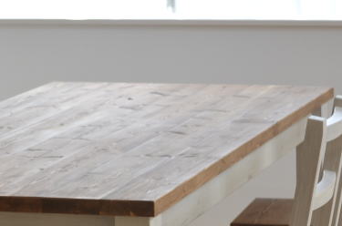 �O�d���鎭�s�̵��ް�Ƌ�E���ް���݂�calmfurniture�ߓ��Ƌ�z���C�ނ̃I�[�_�[�_�C�j���O�e�[�u��